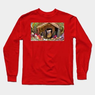 Christmas mouse in a log pile house Long Sleeve T-Shirt